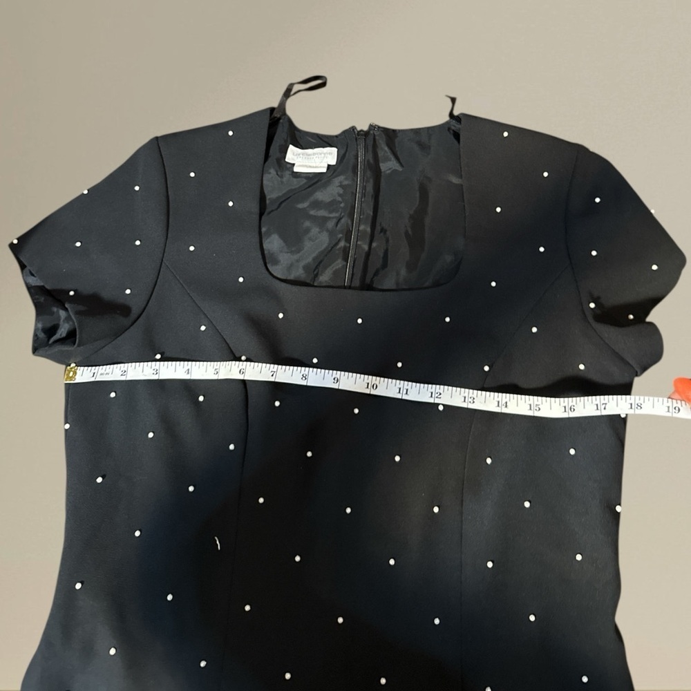 Liz Claiborne Petite Black Beaded Sheath Dress NWT Size 10P - Picture 2 of 11